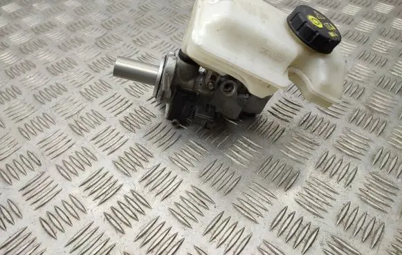 Volkswagen T-Roc Master brake cylinder 5Q1611301G