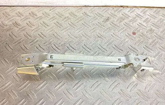 Lexus LS 460 - 600H Seat belt adjustment rail C699003 C614001