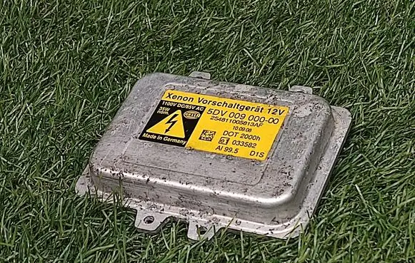 Land Rover Range Rover Sport L320 Headlight ballast module Xenon 5DV00900000