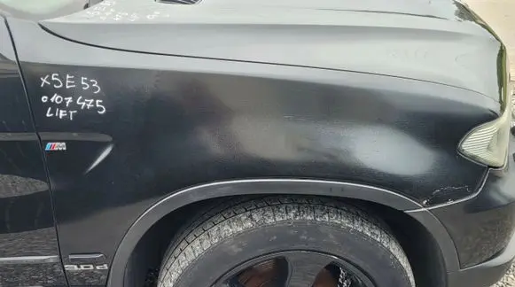 BMW X5 E53 Front wheel arch liner splash guards