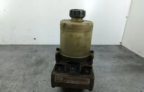 Skoda Fabia Mk1 (6Y) Power steering pump