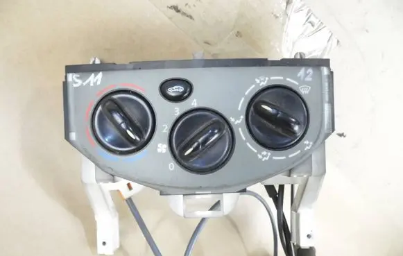 Renault Trafic II (X83) Climate control unit 22H14 W964383F