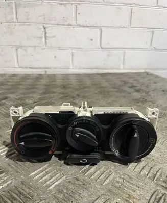 Audi A3 S3 8L Climate control unit 8L0819045A