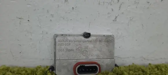 Mercedes-Benz SLK R171 Voltage converter/converter module 5dv008290