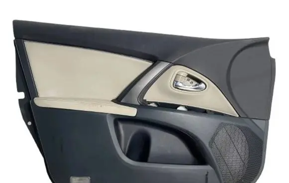 Toyota Avensis T270 Front door card panel trim