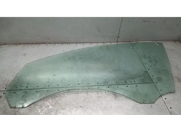Volvo V50 Front door window glass four-door 
