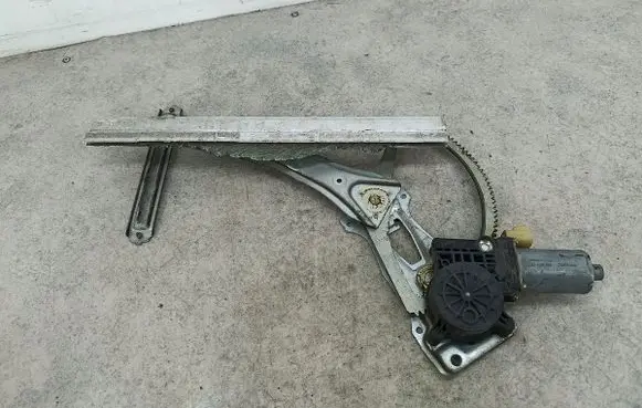 Mercedes-Benz ML W163 Front door window regulator with motor 990407101