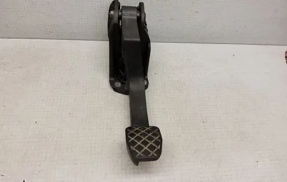 Clutch pedal