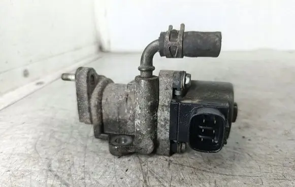 Toyota Corolla E140 E150 EGR valve 