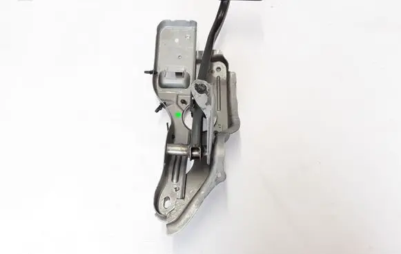 Volvo XC40 Brake pedal 32212358