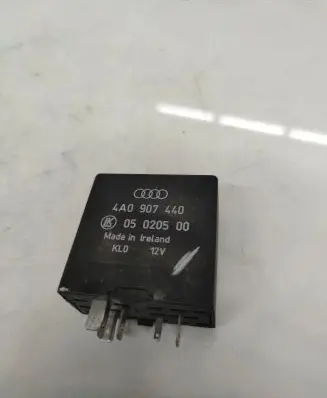 Seat Alhambra (Mk1) Window wiper relay 4A0907440 361