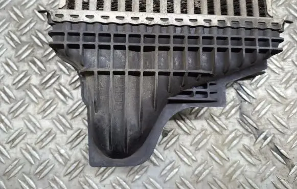 Mercedes-Benz R W251 Intercooler radiator