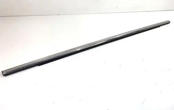 Ford S-MAX Loading door glass trim molding 