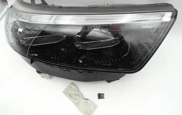 Ford Explorer VI Headlight/headlamp LB5B-13W029-GF LB5B13008GF