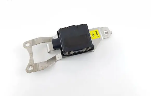 Land Rover Discovery 5 Distronic sensor radar KY329G768AJ KY32-9G768-AJ 0203304662