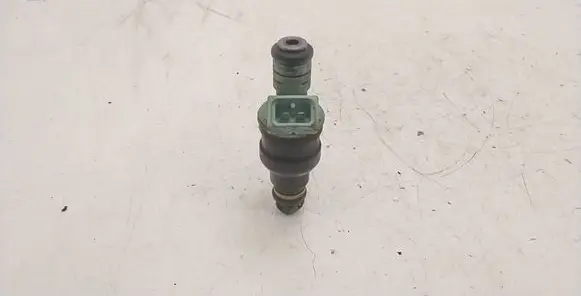 BMW 5 E39 Fuel injector 0280150415