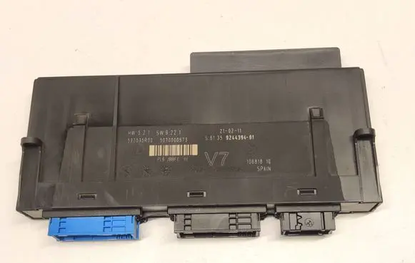BMW 5 F10 F11 Comfort/convenience module 9244394 10681810 61359244394