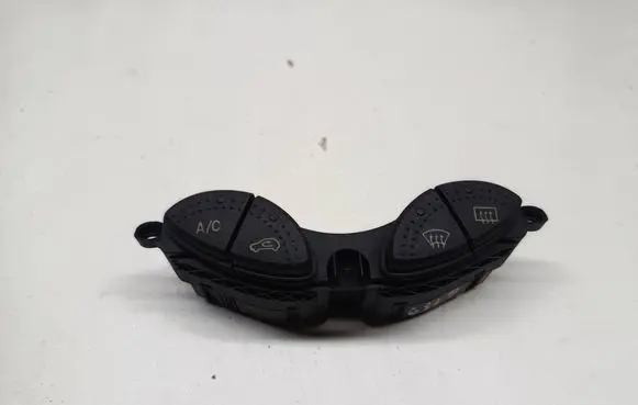 Ford Focus Climate control unit 99AG19A945CH