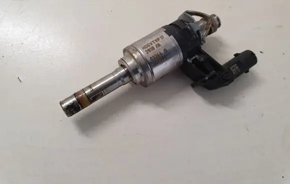 Audi Q2 - Fuel injector 04E906036AL