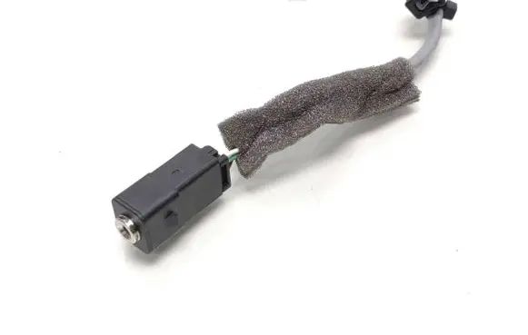 Volvo V70 AUX in-socket connector 30657961