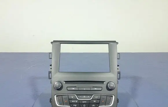 Ford Mondeo MK I Climate control unit HS7T18E245AAA