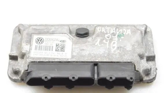 Skoda Octavia Mk2 (1Z) Engine control unit/module 03C906024AJ