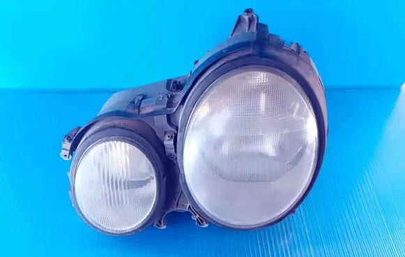 Mercedes-Benz E W210 Headlight/headlamp 15060400