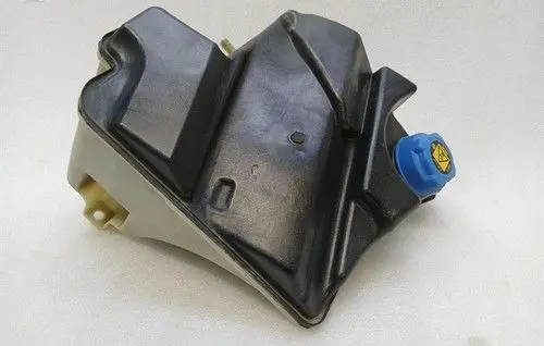 McLaren 720S Coolant expansion tank/reservoir 14LA002CP