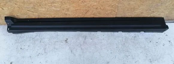 Maserati Levante Sill 670040336