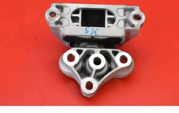 BMW X7 G07 Gearbox mounting bracket A563P00805