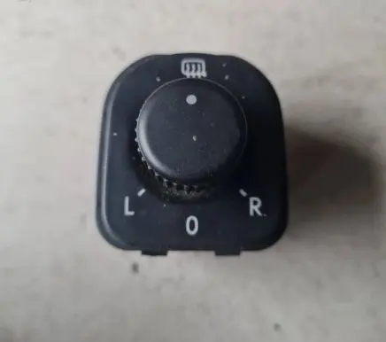 Volkswagen Golf V Wing mirror switch 1K0959565H