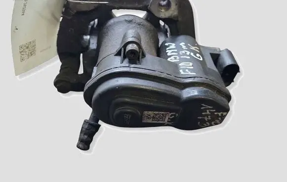 BMW 5 F10 F11 Rear brake caliper 32349660