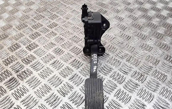 KIA Ceed Accelerator throttle pedal 32700xxxxx