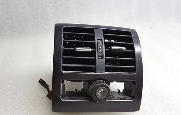 Audi A6 S6 C5 4B Rear air vent grill 4B0819203