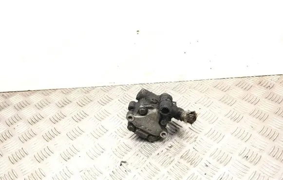 Skoda Octavia Mk1 (1U) Power steering pump 1J0422154 7002