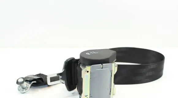 Rear seatbelt