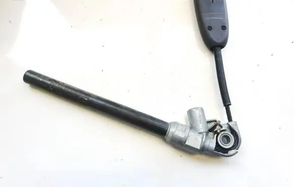 Renault Megane II Front seatbelt buckle yb693