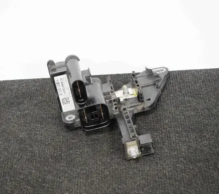 BMW 3 F30 F35 F31 Current control relay 9296152