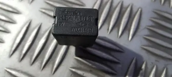Renault Megane I Other relay 7700414484