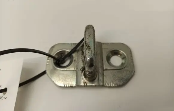 Mercedes-Benz B W245 Rear door lock loop/hook striker 