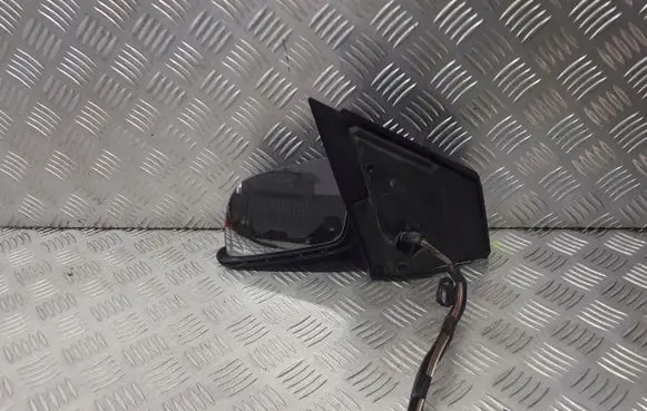 Volkswagen Polo IV 9N3 Front door electric wing mirror E1010695