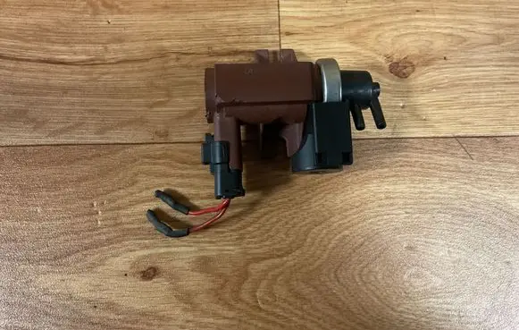 Volvo V50 Turbo solenoid valve 9650098380