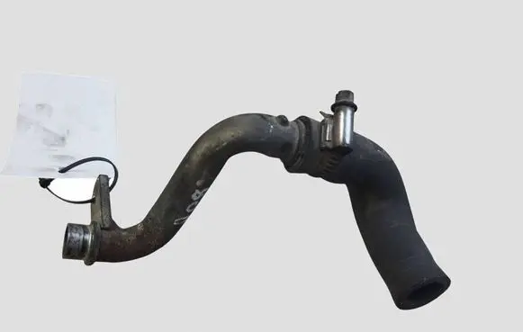 Volvo V70 Engine coolant pipe/hose 08692679