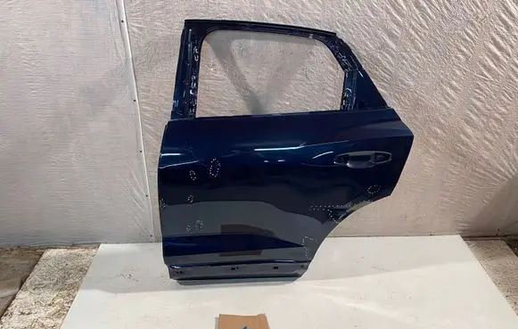 Audi Q3 F3 Rear door