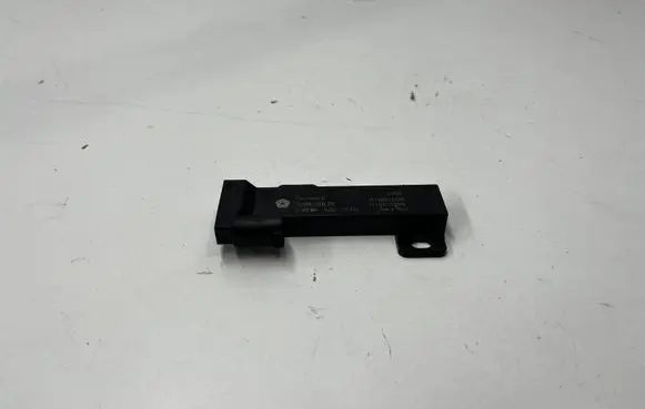 Maserati Levante Aerial antenna amplifier 04749301AB