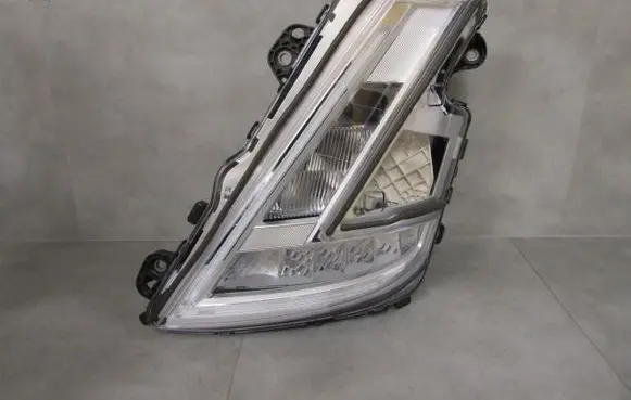 Volvo V60 Headlight/headlamp 24056511 11033170002 000139800254654