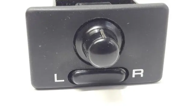 Subaru Legacy Wing mirror switch