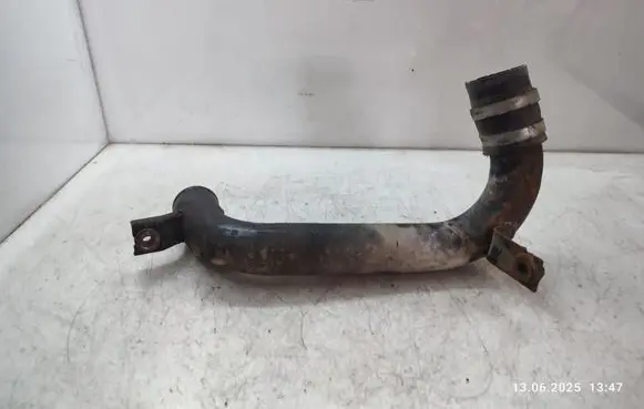Nissan Pathfinder R51 Air intake hose/pipe