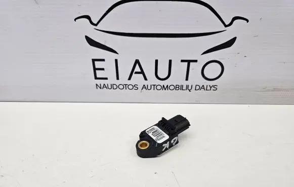 Toyota Auris 150 Airbag deployment crash/impact sensor 8983102080 0358572453