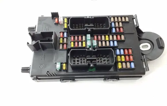 Volvo S90, V90 Fuse module 31346672